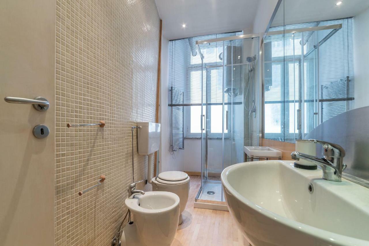 San Giovanni & Colosseo Roomy Flat Roma Ngoại thất bức ảnh