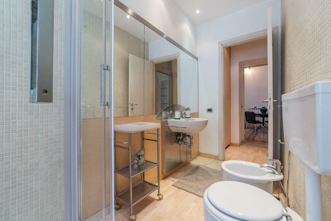 San Giovanni & Colosseo Roomy Flat Roma Ngoại thất bức ảnh